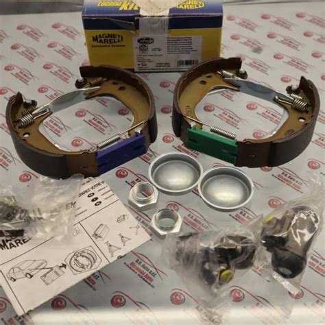 KIT GANASCE E CILINDRI FRENO PEUGEOT 309 COD TK013BX NUOVO MAGNETI MARELLI