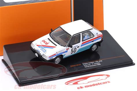 Ixo 1 43 Skoda Favorit 136L 50 Rallye Bohême 1989 Berger Jakubec