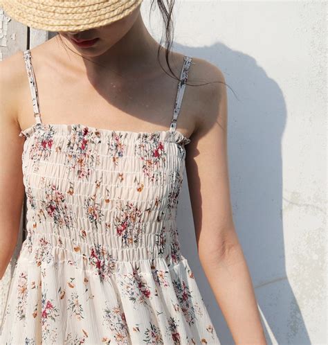 kiểu váy dây hot nhất hè này trong đó có kiểu nàng ngại mặc hở cũng diện ngon ơ