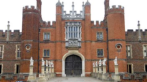 Visit Hampton Court Review Of Henrys Tudor Palace And Gardens