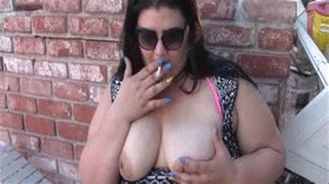 Pound BBW Juicy Jazmynne Smoking Outdoors In A Backyard The Best BBW SSBBWS Clips Sale