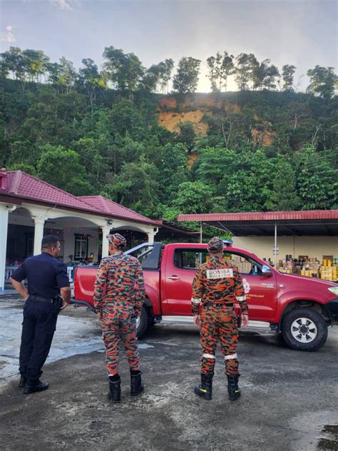 Pergerakan Tanah Di Kampung Lebak Moyoh Penghuni Diarah Pindah Deasoka