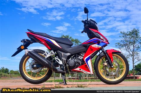 Tested Honda Rs R V Smooth Operator Bikesrepublic