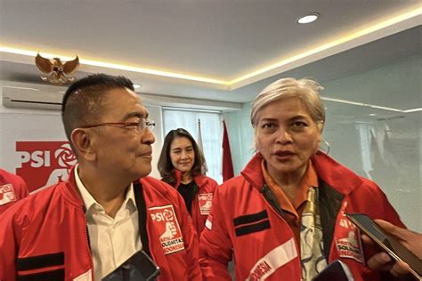 Foto Aktivis Irma Hutabarat Gabung Ke Psi Jadi Caleg Di Dapil Sumut Ii