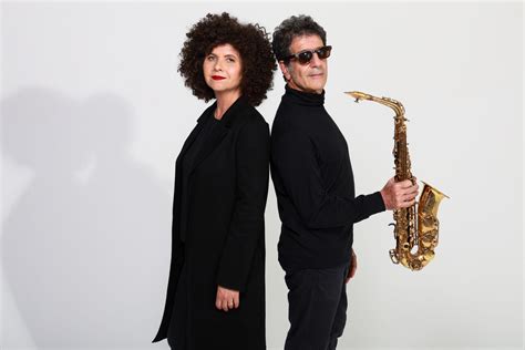 George Israel e Roberta Campos lançam novo álbum e show no Blue Note