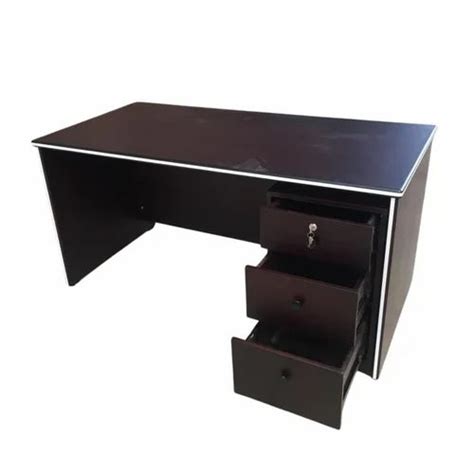 Engineered Wood Rectangular Office Executive Table Without Storage At