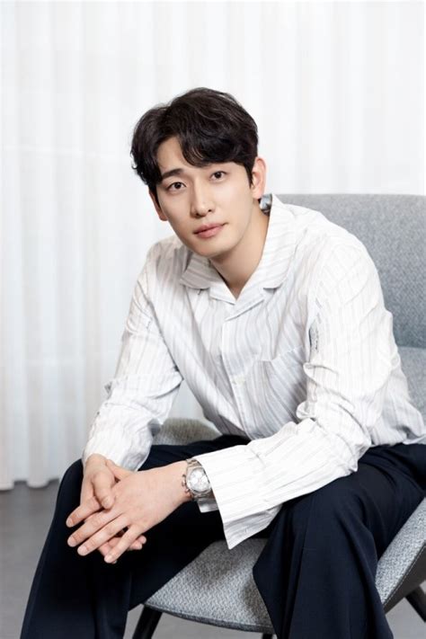 Yoon Park Umumkan Pernikahannya Dengan Kim Su Bin Pada September