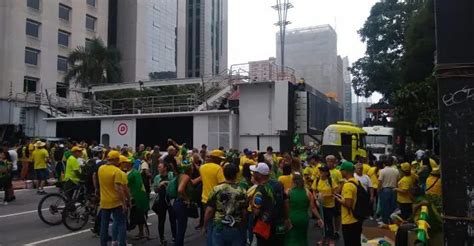 Ato pela democracia público começa a chegar à Avenida Paulista Ethos