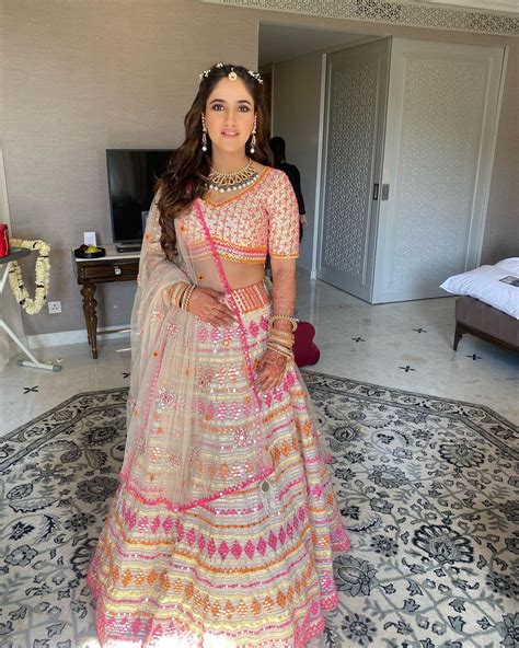 20 Most Stunning Sangeet Outfits Spotted In 2020 Sangeet Outfit