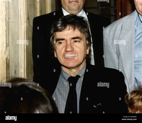 Dudley Moore Actor Comedian Leaving The Albert Hall Stock Photo - Alamy