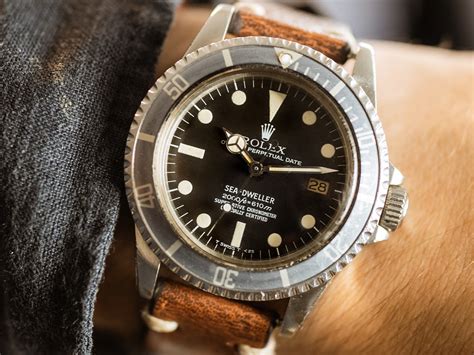 ROLEX Vintage Sea Dweller Ref 1665 Steel Ghost Bezel Tritium Rail Dial