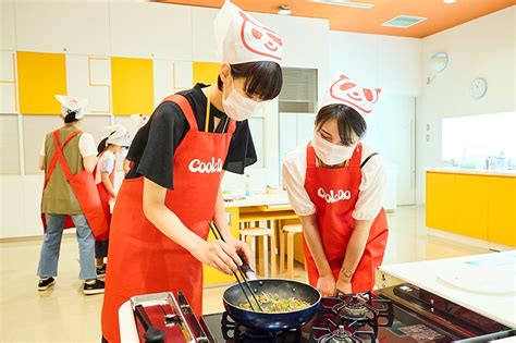 味の素「cook Do」工場見学、クイズや調理体験を親子で！｜ニュースイッチ By 日刊工業新聞社