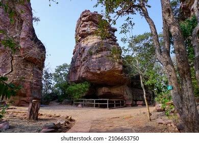 912 Bhimbetka rock shelters Images, Stock Photos & Vectors | Shutterstock