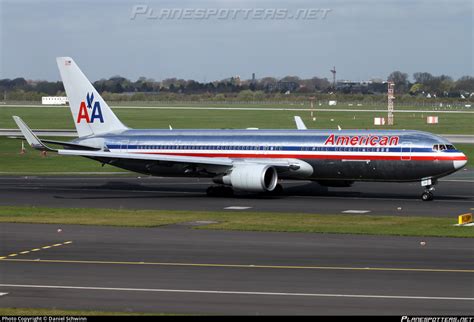 N394AN American Airlines Boeing 767 323ER WL Photo By Daniel Schwinn