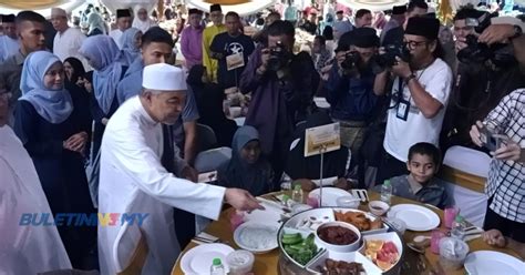 Tpm Rai Pelajar Tahfiz Dan Asnaf Di Majlis Santunan Kasih Ramadan