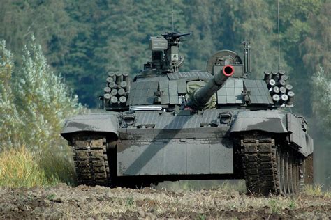 Russian Guide Divulges Weakness Of Polish Tanks Intended For Kiev An