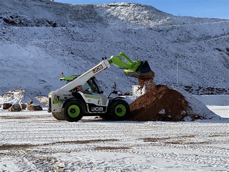 Photos Jcb Announces Hydrogen Combustion Engines With Working