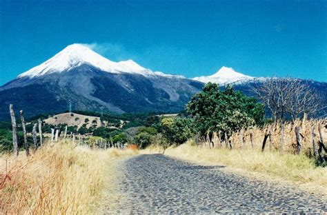 volcanes de Colima | Natural landmarks, Landmarks, Nature