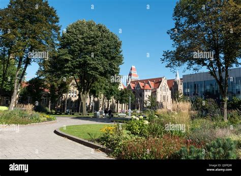 Manchester university campus hi-res stock photography and images - Alamy