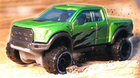 Hot Wheels 17 Ford F 150 Raptor HW Hot Trucks 5 Pack 2020 YouTube