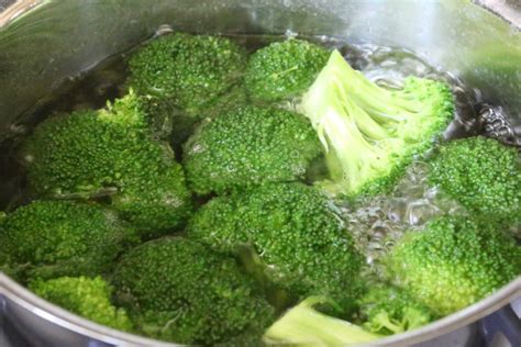 Cooking Broccoli How To Keep Cooked Broccoli Bright Green White