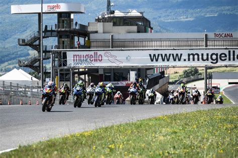 Tragedia Al Mugello Drammatico Incidente In Una Gara Di Moto Morto