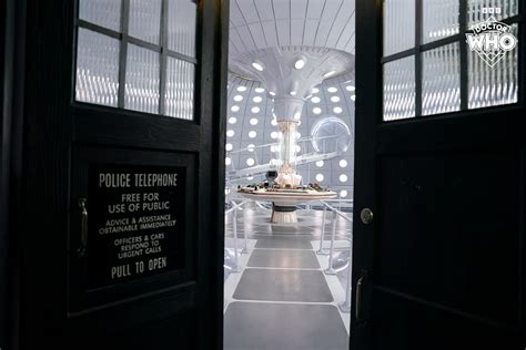 Doctor Who: BBC Offers Tour of New TARDIS Interior (IMAGES)