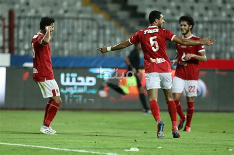 مبتدا الأهلى يفوز على المصرى ويعزز صدارته للدورى الممتاز