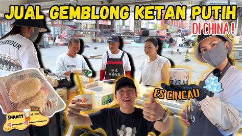 Panas Sekali Hari Ini Jual Gemblong Ketan Putih Ditabur Salju Es