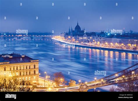 Budapest Winter Hi Res Stock Photography And Images Alamy