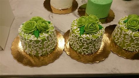 Mini Lace Lime Green Cakes From Publix Publix Cakes Publix Birthday