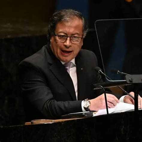 Gustavo Petro Anunció Cuáles Salarios No Subirán En Colombia Para 2024