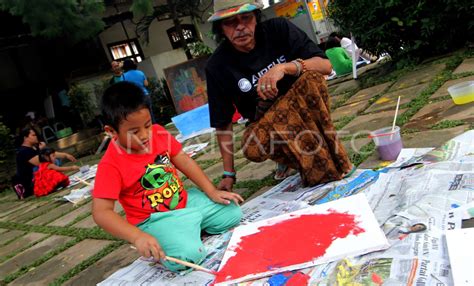 Bengkel Pelukis Cilik Antara Foto