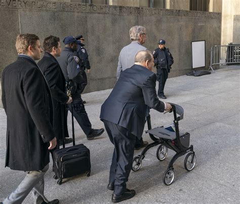 Photo Le Producteur Harvey Weinstein Arrive à La Cour Suprême De L