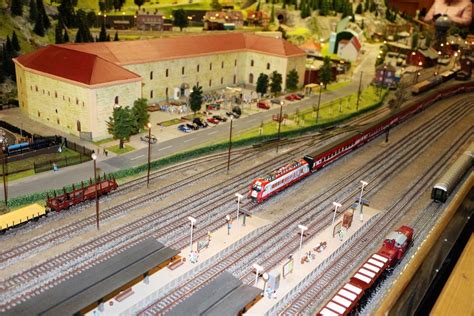 Planning a Model Train Layout | HobbyLark