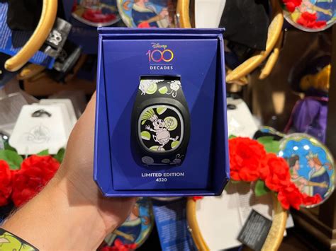 1990s Disney100 Decades ‘A Bug’s Life’ Limited Edition MagicBand+ ...