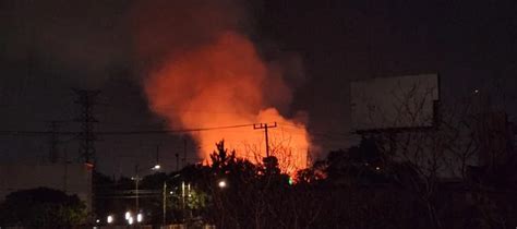 Incendio En Central De Abastos De Cdmx Fue Extinguido En Su Totalidad