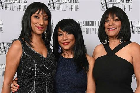 Joni Sledge, Singer of Musical Group Sister Sledge, Dies at 60 - TheWrap