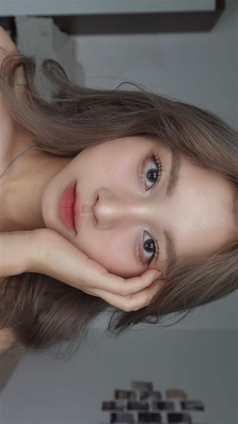 Sau khi đắn đo và dùng thử qua các em máy hot hit như canon g7x iii sony zv 1 sony zve10 Fuji