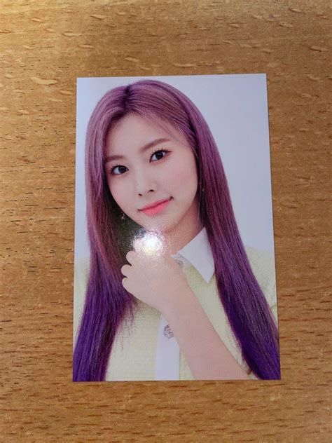 Wts Lfb Izone Iz One Oneiric Theater Md Event Photocard Hobbies Toys