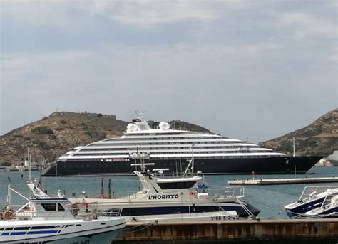 España Scenic Eclipse II arriba por primera vez a Puerto de Cartagena