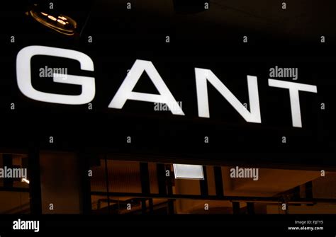 Gant hi-res stock photography and images - Alamy