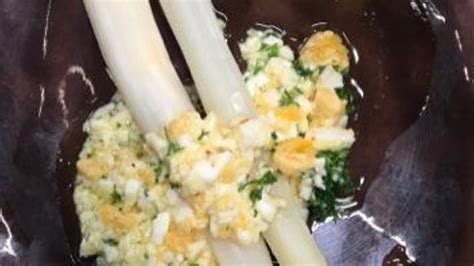 Recette de Carlo asperges à la flamande RTBF Actus