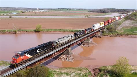 Awesome K View Lashup Ic Geep Long Stack Train Cn W Dpu On