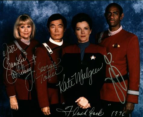 Pin by Gary Wood on Star trek | Star trek tv, Fandom star trek, Star ...