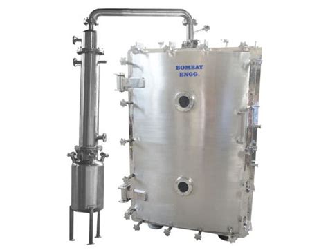 Vacuum Tray Dryer