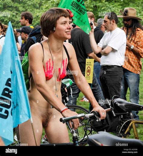 Das Naked Bike Ride London Gro Britannien Europa Stockfotografie Alamy