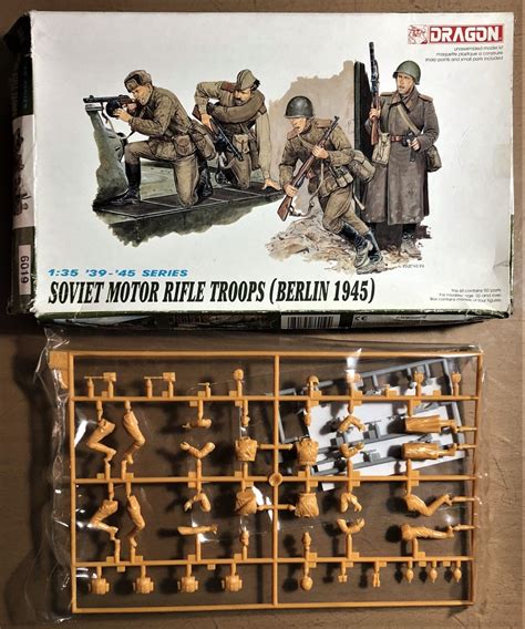 Dragon Soviet Motor Rifle Troops Berlin Plastic