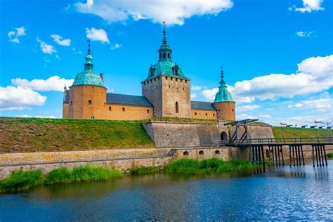 View of Kalmar Castle in Sweden Editorial Photography - Image of port ...