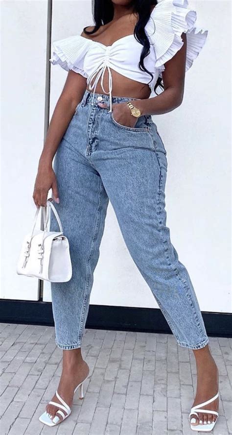 #white #croptopoutfits #jeans #heelsclassy Causal Outfits, Fall Fashion ...